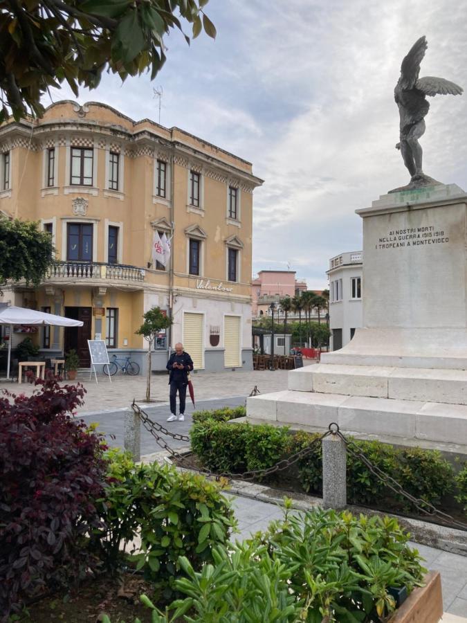Domus Luxury Tropea Apartment Bagian luar foto